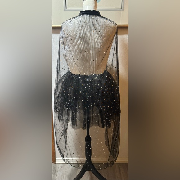 Halloween costume - Picture 2 of 7